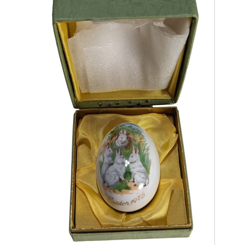 ROYAL BAYREUTH Germany Porcelain EASTER EGG Year 1975 With Boxes Bunny